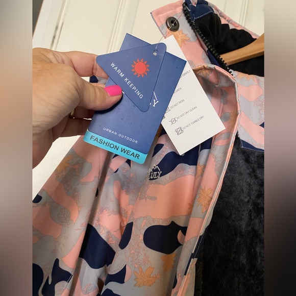 Pooluly Jacket - Picture 6 of 12